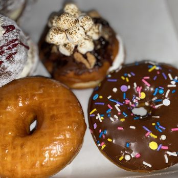 Friendly Donuts - Donuts Near Me - Orange, California