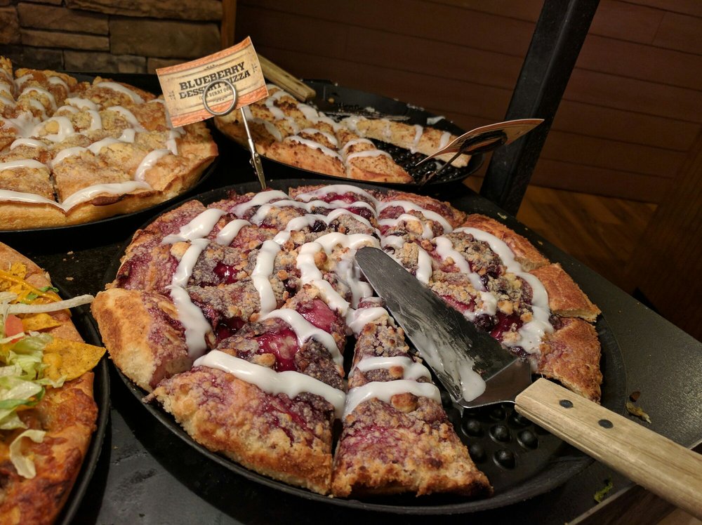 Pizza Ranch Logo