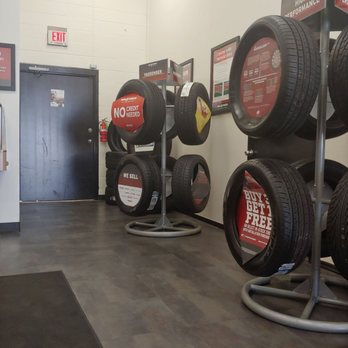 Big O Tires - Part of the waiting area. - Tires Near Me - Mustang, Oklahoma Big O Tires - Part of the waiting area. - Tires Near Me - Mustang, Oklahoma