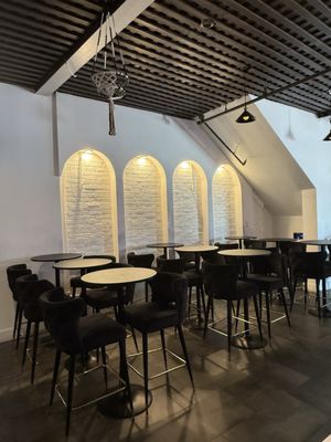 Skyvibe Restaurant and Lounge by null