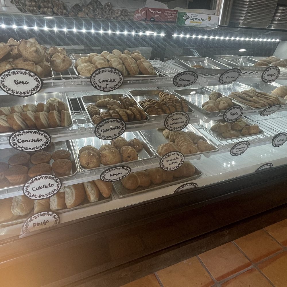 Universal Bakery - Guatemalan Pan dulce - Bakeries Near Me - San Pablo, California Universal Bakery - Guatemalan Pan dulce - Bakeries Near Me - San Pablo, California