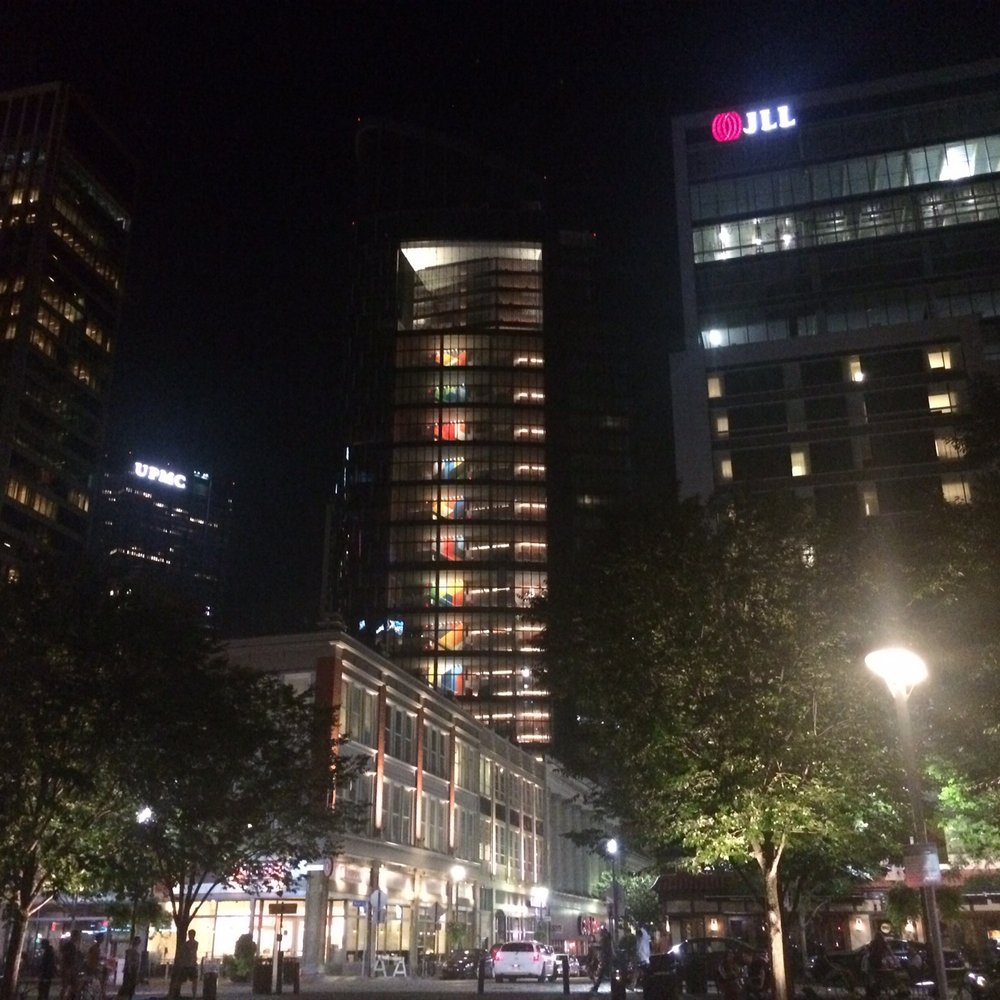 Market Square - View from middle of Market Square, at night - Landmarks & Historical Buildings Near Me - Pittsburgh, Pennsylvania Market Square - View from middle of Market Square, at night - Landmarks & Historical Buildings Near Me - Pittsburgh, Pennsylvania
