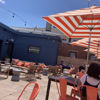 Rusk Kitchen & Bar - Outdoor patio - Cocktail Bars Near Me - Cincinnati, Ohio