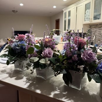Flowerville - Beautiful birthday centerpieces! - Florists Near Me - Niles, Illinois Flowerville - Beautiful birthday centerpieces! - Florists Near Me - Niles, Illinois