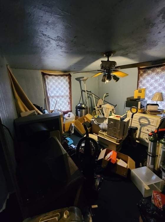 Slide of C&G Handyman Service