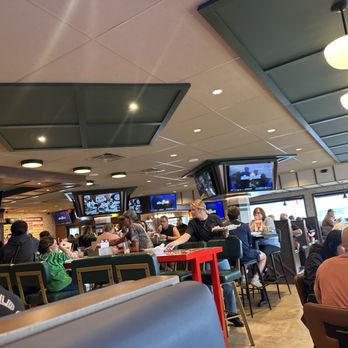 Milwaukee Burger Company - Look at all the new colors and TVs! - Burgers Near Me - Eau Claire, Wisconsin Milwaukee Burger Company - Look at all the new colors and TVs! - Burgers Near Me - Eau Claire, Wisconsin