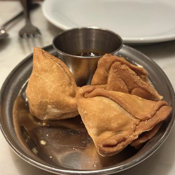 Dishoom - Veggie samosa - Indian Near Me - London, XGL Dishoom - Veggie samosa - Indian Near Me - London, XGL