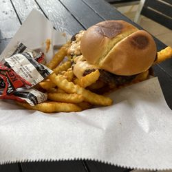 El Padrino’s Pizza & Grill - Single smash burger with fries