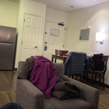 Hyatt House Herndon/Reston - Room - Hotels Near Me - Herndon, Virginia Hyatt House Herndon/Reston - Room - Hotels Near Me - Herndon, Virginia