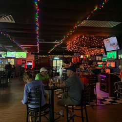 Classics Bar & Grill - We had such a hoot at this awesome bar