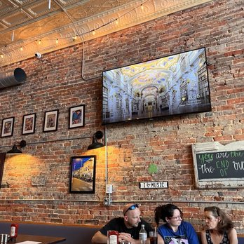 Lucky Tap - Inside - Pubs Near Me - Amory, Mississippi