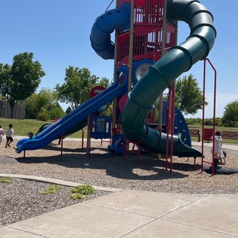 South Lakes Park - Lakes Near Me - Oklahoma City, Oklahoma South Lakes Park - Lakes Near Me - Oklahoma City, Oklahoma