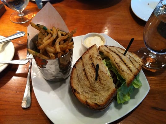 The Dundee Bistro by null