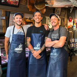 Fisherman's Market - Our Fisherman's Market Nelson Crew led by chef Dave Shaw!