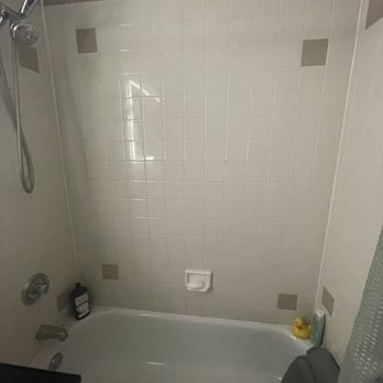Pro Glazing - Before - Kitchen & Bath Near Me - Brooklyn, New York