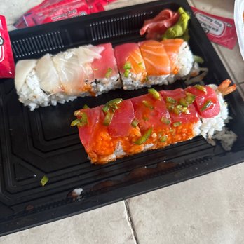 Sunny's Sushi - Supposedly Rainbow Roll and Sunny's Special Roll - Sushi Bars Near Me - El Paso, Texas Sunny's Sushi - Supposedly Rainbow Roll and Sunny's Special Roll - Sushi Bars Near Me - El Paso, Texas