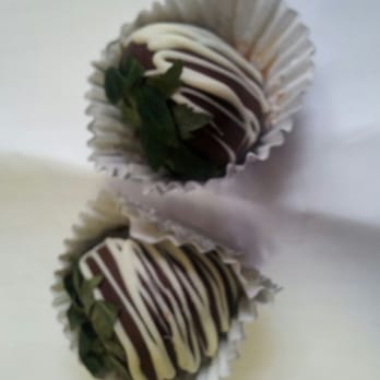 Yum Delish - Strawberries are huge! - Chocolatiers & Shops Near Me - Detroit, Michigan Yum Delish - Strawberries are huge! - Chocolatiers & Shops Near Me - Detroit, Michigan
