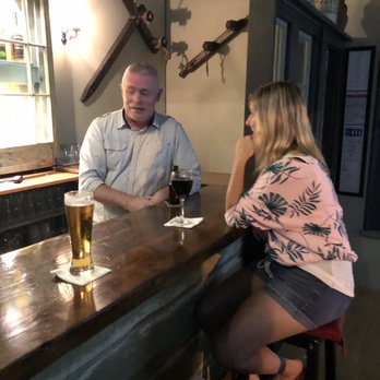 Ned Kelly’s - Bare tender, Kevin and patron - Irish Pub Near Me - Vila Franca do Campo, 20 Ned Kelly’s - Bare tender, Kevin and patron - Irish Pub Near Me - Vila Franca do Campo, 20