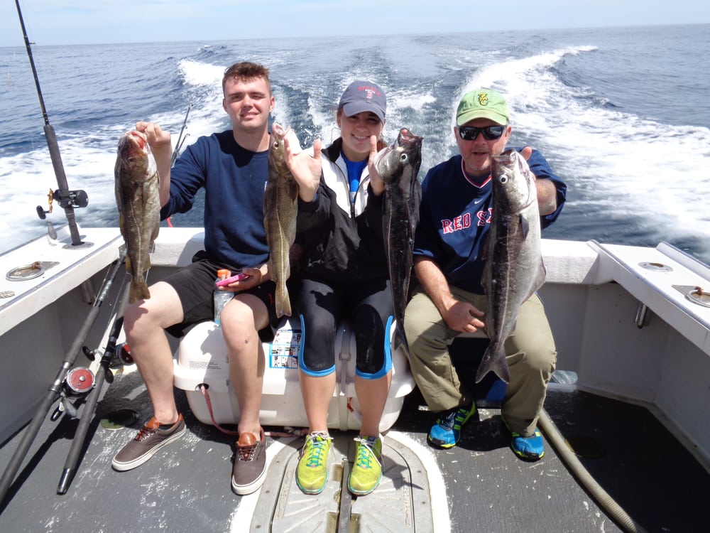Sea Fever Fishing Charters Logo