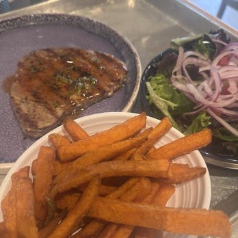 California Fish Grill - Ahi Tuna grilled rare with sweet chili glaze, Sweet potato fries, and Green Salad with Lime Vinaigrette - Seafood Near Me - Las Vegas, Nevada California Fish Grill - Ahi Tuna grilled rare with sweet chili glaze, Sweet potato fries, and Green Salad with Lime Vinaigrette - Seafood Near Me - Las Vegas, Nevada