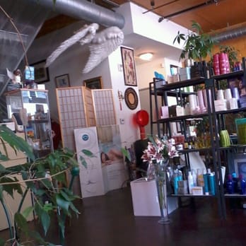 Lanta Salon - Small, but cute and relaxing!! - Hair Stylists Near Me - Long Beach, California Lanta Salon - Small, but cute and relaxing!! - Hair Stylists Near Me - Long Beach, California