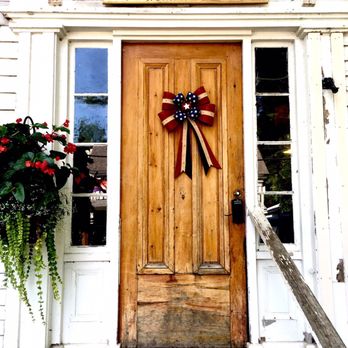 Workhorse Cafe - Charming front door to welcome you - Sandwiches Near Me - Bondville, Vermont