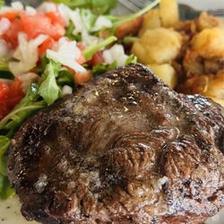 Oui Oui Paris - Filet with sides
