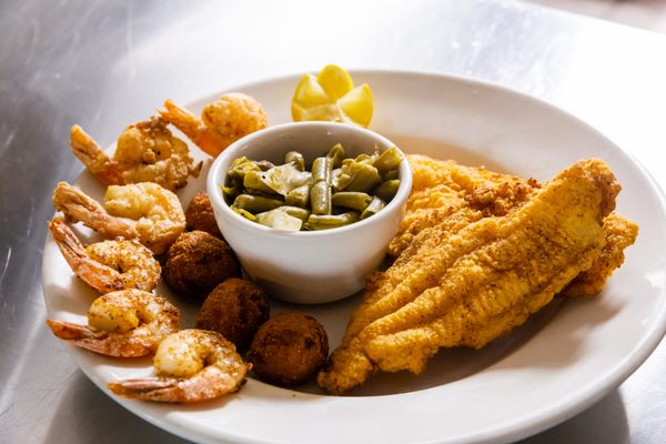 FISHERMAN’S POINT MARINA & LIGHTHOUSE CAFE - Updated January 2025 - 27