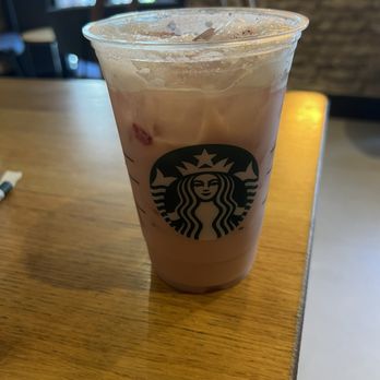 Starbucks - Venti "Pink Coconut" aka Pink Drink in the US - Coffee & Tea Near Me - Seville, SE Starbucks - Venti "Pink Coconut" aka Pink Drink in the US - Coffee & Tea Near Me - Seville, SE