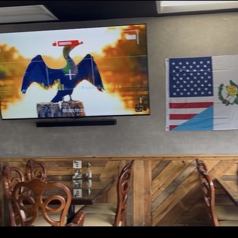 El Churrasco - The Tv is playing Latin music , maybe you can watch Monday night football. - Latin American Near Me - Los Angeles, California
