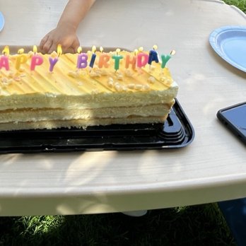 Costco Wholesale - Peaches and cream cake - Wholesale Stores Near Me - Niles, Illinois Costco Wholesale - Peaches and cream cake - Wholesale Stores Near Me - Niles, Illinois
