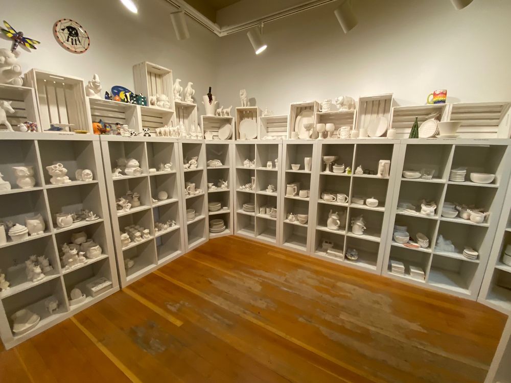 FIREFLIES POTTERY AND ART STUDIO Updated September 2024 116 N Main