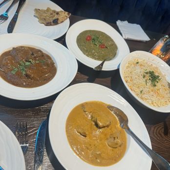 Jab We Met Indian Kitchen - Lamb Rogan Josh, Chicken Curry & Saag Paneer - Desserts Near Me - Washington, DC, District of Columbia