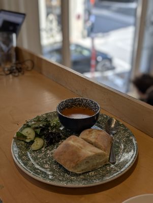 Tommy Café by null