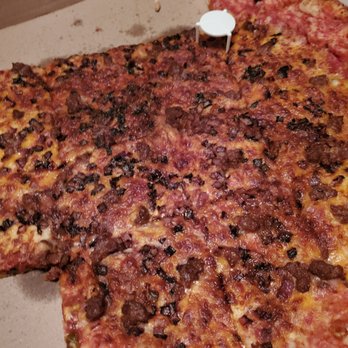 Fat Boys Pizza - Burnt suposedly "taco" pizza - Pizza Near Me - Lawton, Oklahoma Fat Boys Pizza - Burnt suposedly "taco" pizza - Pizza Near Me - Lawton, Oklahoma