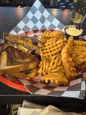 Lakes Tavern by null