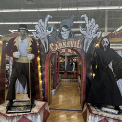 Spirit Halloween
