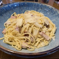 Moorings Bar & Guesthouse - Pasta carbonara