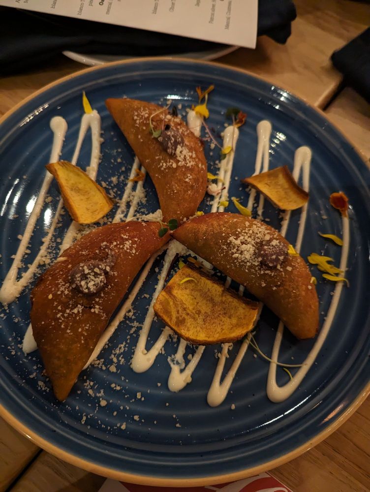 Hugo's