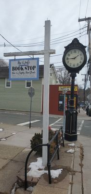 Ray & Judy's Book Stop