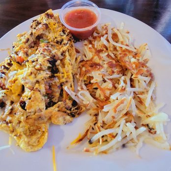 Copper Kettle Cafe - Chrizo scrabble with hashbrowns - Mexican Near Me - Wendover, Utah
