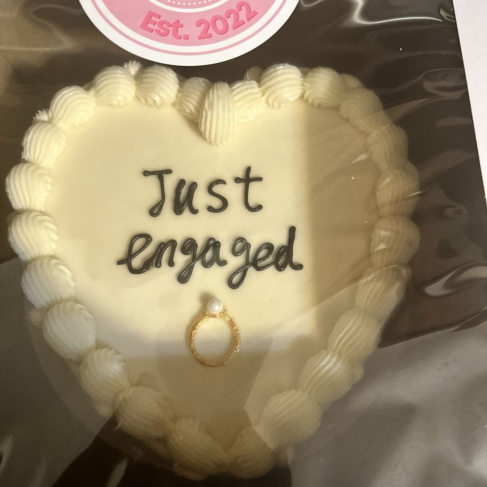 Cups N Cakes - Cupcakes Near Me - Edmond, Oklahoma Cups N Cakes - Cupcakes Near Me - Edmond, Oklahoma