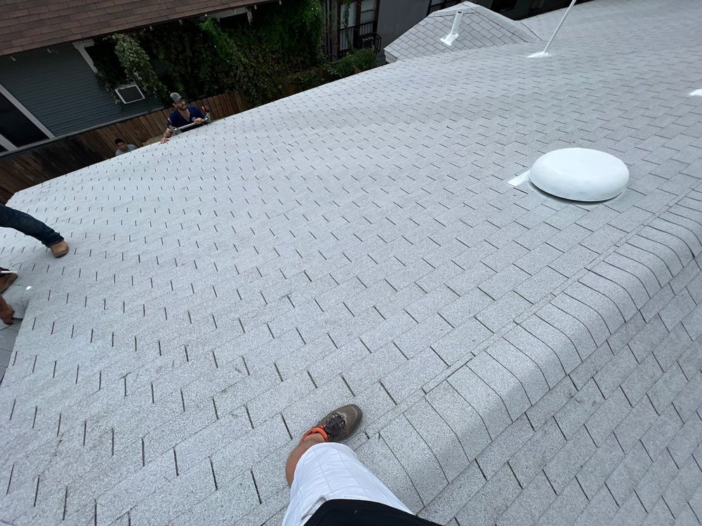 Slide of Texan Roofing Pro