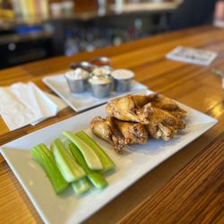 The Burger Loft - Naked Wings w sauce on side