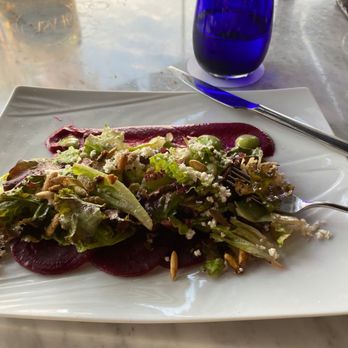 Casa 46 - Beet salad - French Near Me - Mazatlán, SIN