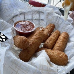 Ralph's Harborview Bar & Grill - Cheese sticks
