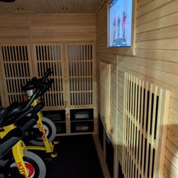 HOTWORX - Pearland - Hot Cycle sauna