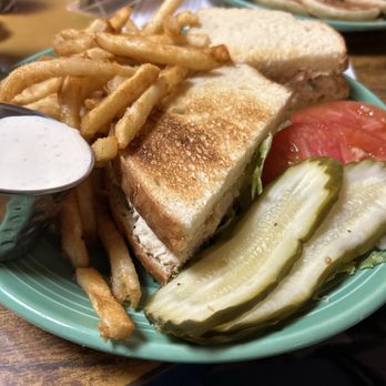 Outpost Cafe - Tuna sandwich is fantastic - American Near Me - Oak Hills, California