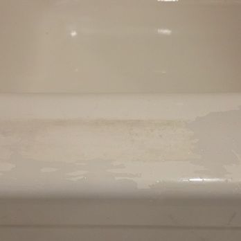 Marin Suites Hotel - Repainted bath tub - Hotels Near Me - Corte Madera, California