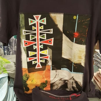 Robert Graham - Cool Tshirts - Men's Clothing Near Me - Las Vegas, Nevada Robert Graham - Cool Tshirts - Men's Clothing Near Me - Las Vegas, Nevada